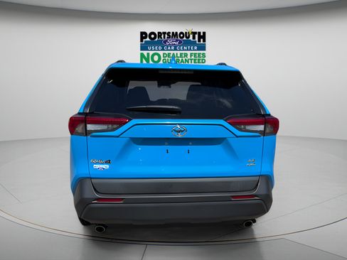 Used 2019 Toyota RAV4 LE w/ All Weather Liner Package AWD/4WD image 24