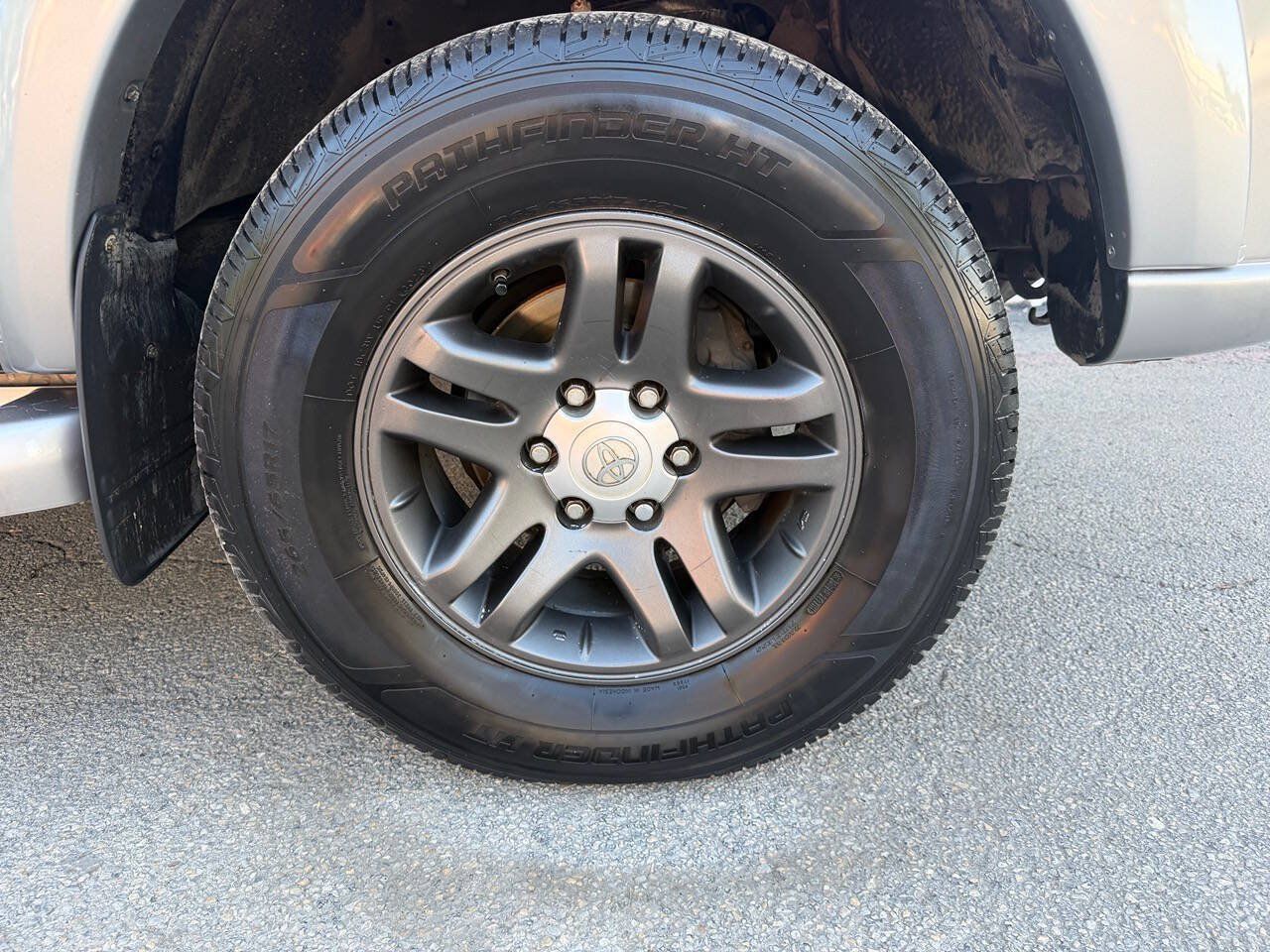 Used 2003 Toyota Sequoia Limited RWD image 35