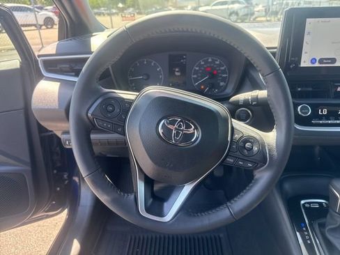 Used 2025 Toyota Corolla SE image 27