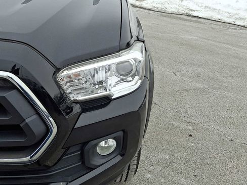Certified 2020 Toyota Tacoma SR5 image 12