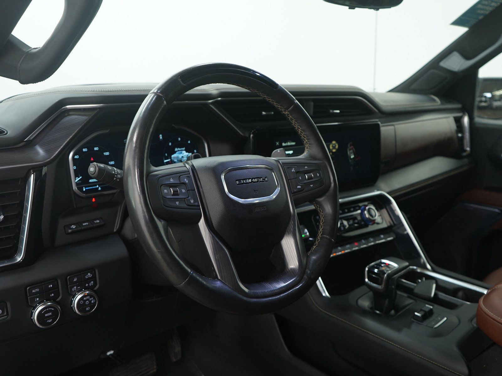 Used 2023 GMC Sierra 1500 Denali Ultimate AWD/4WD image 26