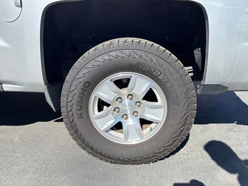 Used 2016 Chevrolet Silverado 1500 LT w/ LT Eassist Package RWD image 9