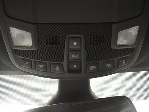 Used 2024 Ford Edge ST-Line w/ Class II Trailer Tow Package AWD/4WD image 21