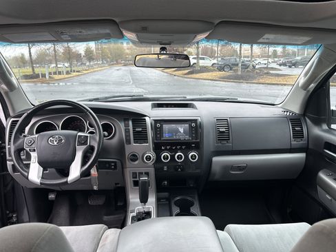 Used 2016 Toyota Sequoia SR5 image 29