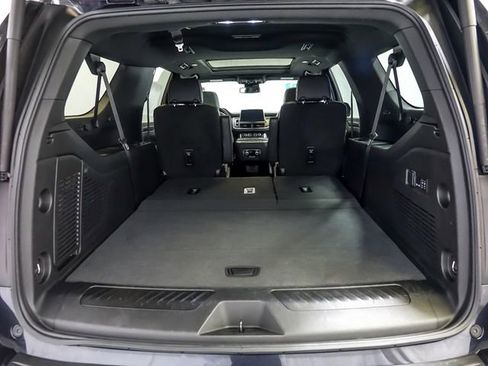 Certified 2023 GMC Yukon XL SLT w/ SLT Luxury Package image 33