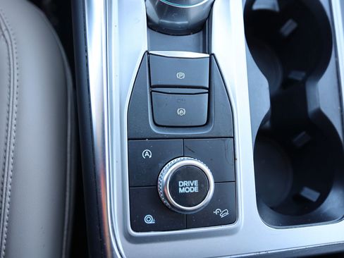 Used 2023 Ford Explorer XLT w/ Equipment Group 202A image 33