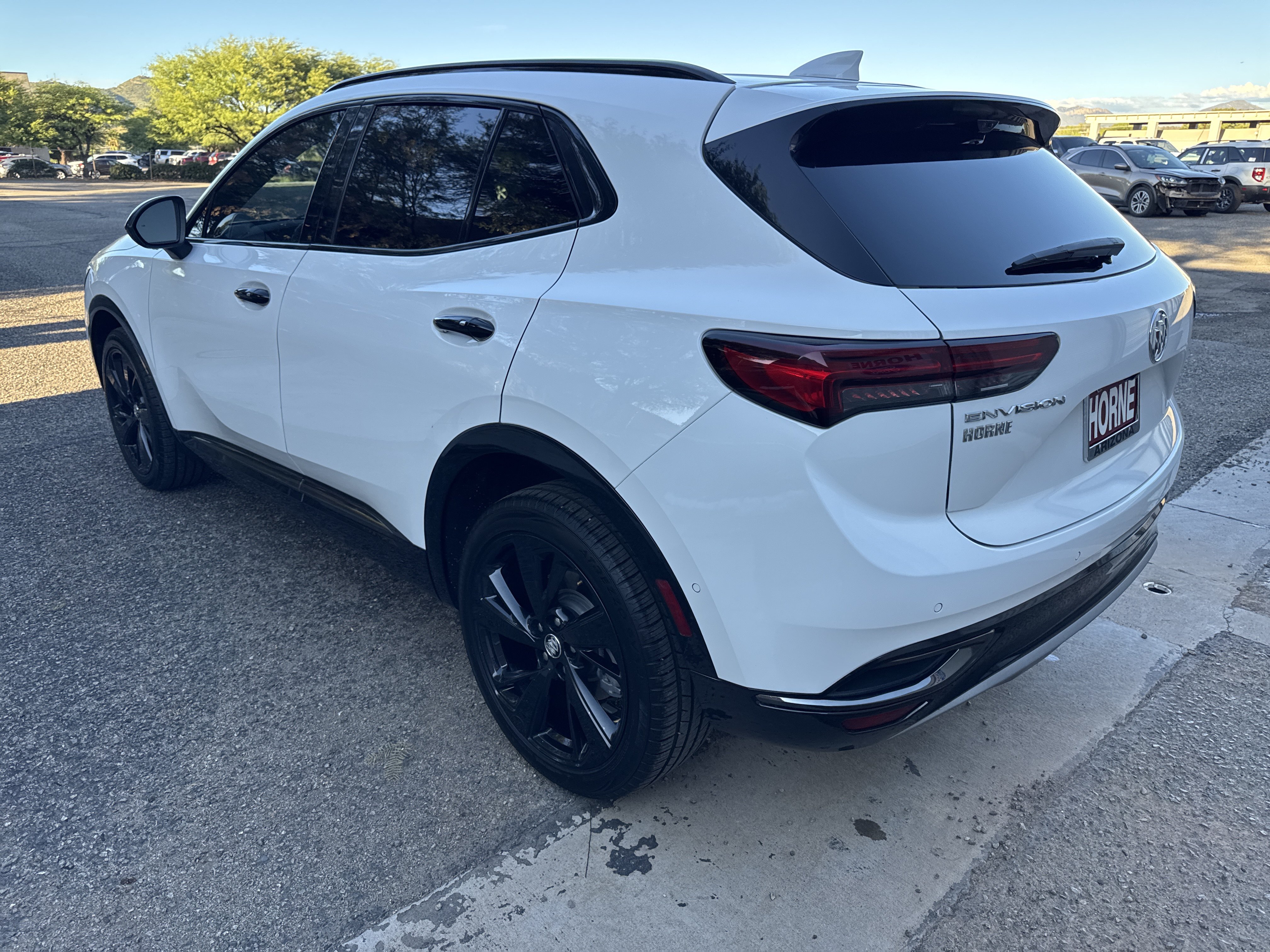 Used 2022 Buick Envision Essence w/ Technology Package II FWD image 5