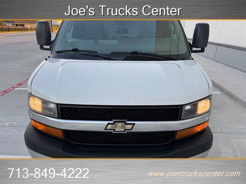 Used 2018 Chevrolet Express 3500 w/ Power Convenience Package image 26