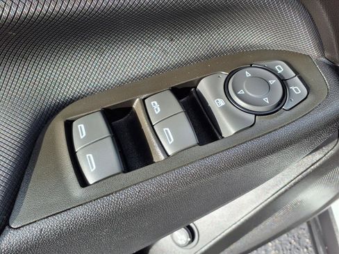 Used 2022 Chevrolet Equinox RS w/ LPO, Floor Liner Package image 12