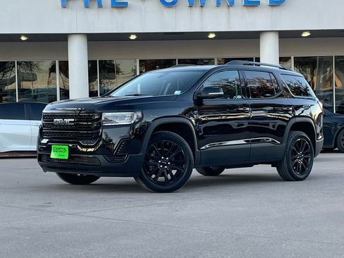 Used 2023 GMC Acadia SLE w/ Driver Convenience Package image 2