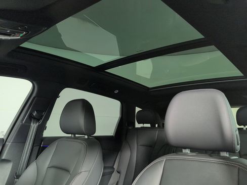 Certified 2025 Audi Q7 2.0T Premium Plus w/ Premium Plus Package image 18