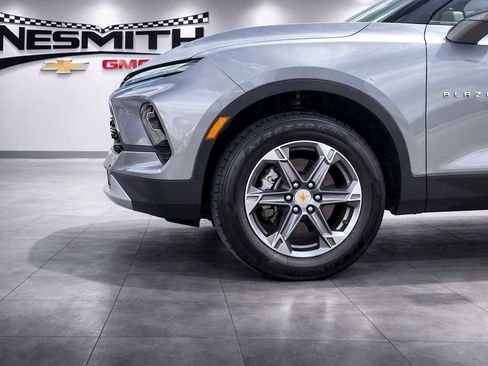 Used 2024 Chevrolet Blazer LT image 13