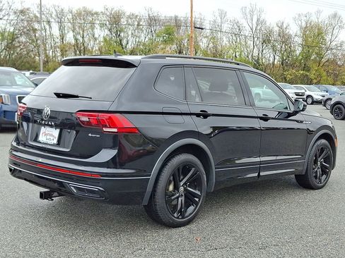 Used 2023 Volkswagen Tiguan SE R-Line image 6