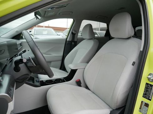 Used 2024 Hyundai Kona SEL FWD image 15