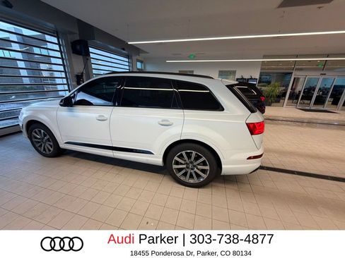 Used 2017 Audi Q7 3.0T Prestige AWD/4WD image 5