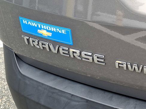 Used 2018 Chevrolet Traverse LT image 30