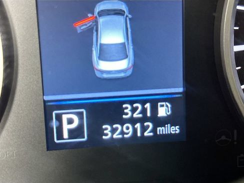 Used 2025 Nissan Sentra S FWD image 15