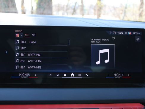 Used 2025 BMW X3 xDrive30i w/ Premium Package image 19