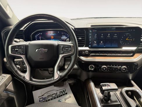 Used 2023 Chevrolet Silverado 1500 RST w/ Protection Package AWD/4WD image 13