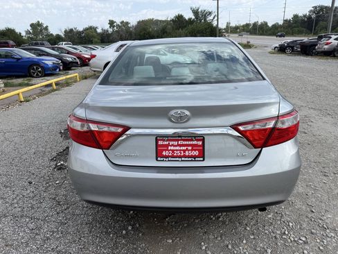 Used 2015 Toyota Camry LE FWD image 6