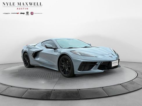 Used 2024 Chevrolet Corvette Stingray Coupe w/ 1LT RWD image 2