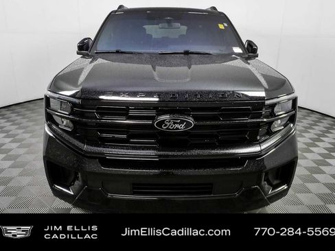 Used 2025 Ford Expedition Max Platinum w/ Stealth Appearance Package AWD/4WD image 39