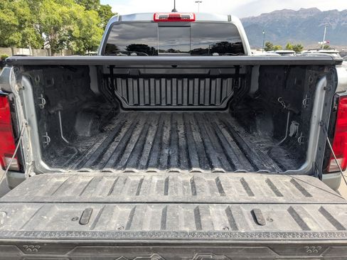 Used 2023 Chevrolet Colorado Z71 w/ Z71 Convenience Package 2 AWD/4WD image 30