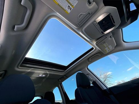 Used 2023 Subaru Forester Premium image 19