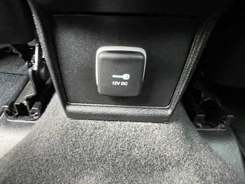 Used 2024 Jeep Compass Limited image 22