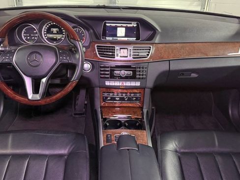 Used 2014 Mercedes-Benz E 350 E 350 Luxury 4MATIC AWD 4dr Se image 14