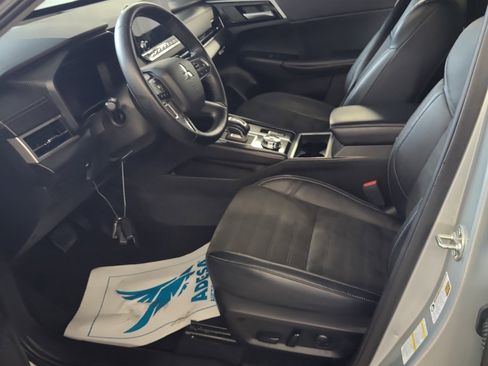 Used 2023 Mitsubishi Outlander SE Black Edition image 7