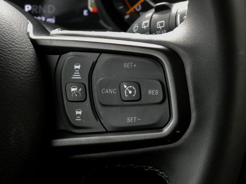 Used 2025 Jeep Wrangler Unlimited Rubicon image 12