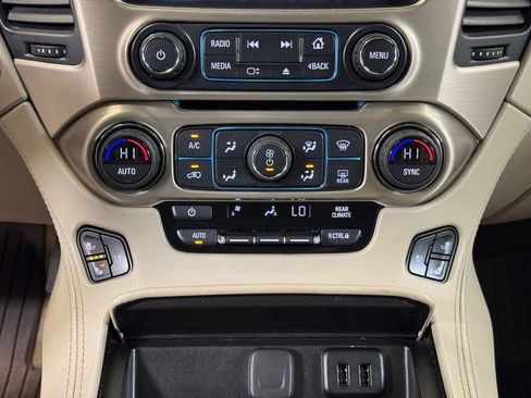 Used 2018 GMC Yukon Denali w/ Open Road Package AWD/4WD image 42