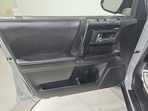 Used 2017 Toyota 4Runner TRD Pro image 11