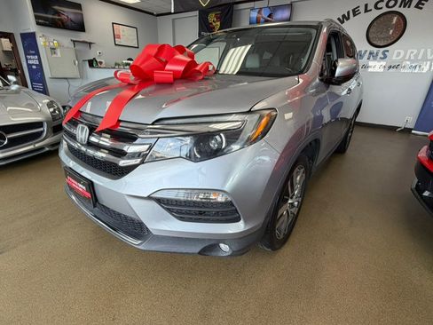 Used 2018 Honda Pilot Elite image 9