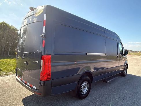 Used 2019 Mercedes-Benz Sprinter 170 image 7