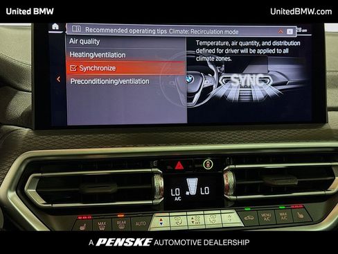 Used 2025 BMW X4 M40i image 11