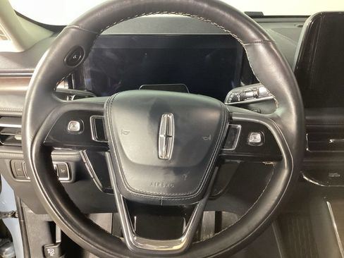 Used 2025 Lincoln Aviator Reserve w/ Illumination Package AWD/4WD image 16