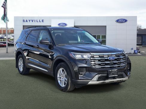 Used 2025 Ford Explorer Active image 6