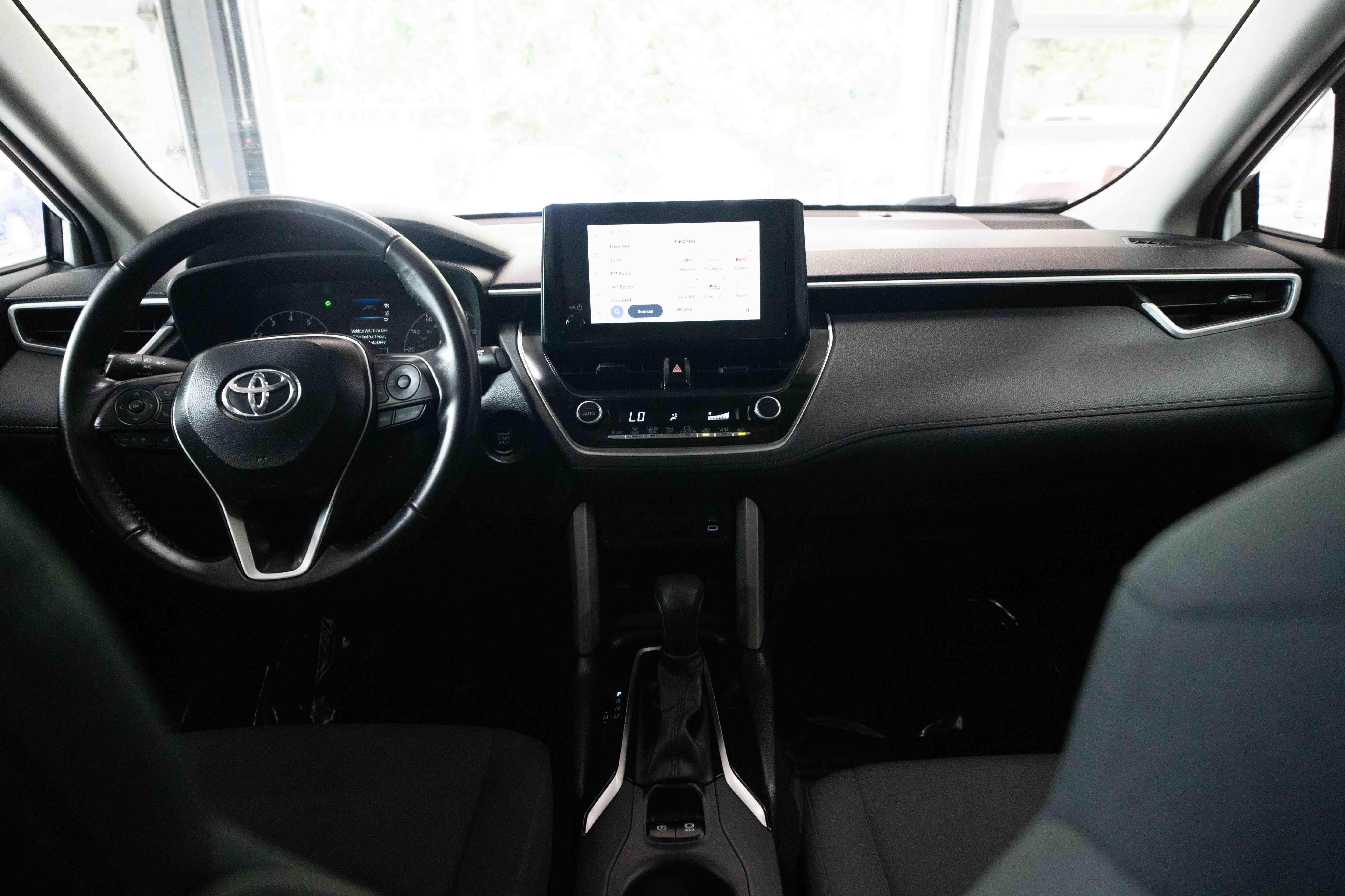 Used 2025 Toyota Corolla Cross LE w/ Moonroof Package AWD/4WD image 20