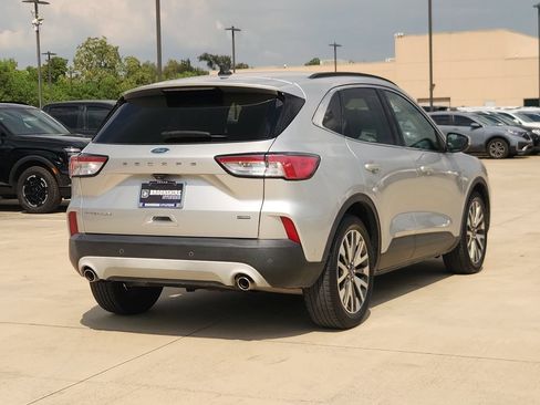 Used 2020 Ford Escape Titanium FWD image 6