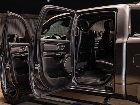 Used 2023 RAM 1500 Laramie image 26