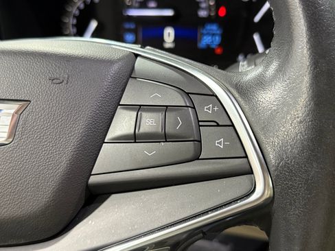 Used 2018 Cadillac XT5 Luxury w/ Driver Awareness Package image 25