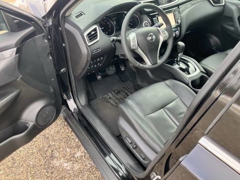 Used 2016 Nissan Rogue SL w/ SL Premium Package image 13