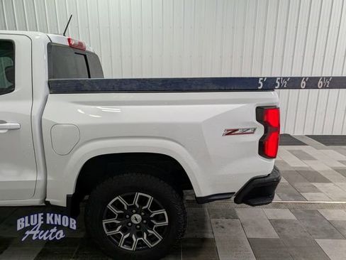 Used 2023 Chevrolet Colorado Z71 w/ Z71 Convenience Package 2 image 3