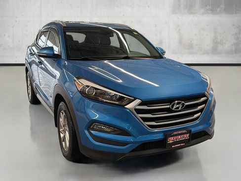 Used 2017 Hyundai Tucson SE Plus image 3