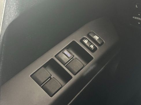 Used 2018 Toyota RAV4 Adventure image 31