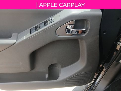 Used 2018 Nissan Frontier PRO-4X image 10