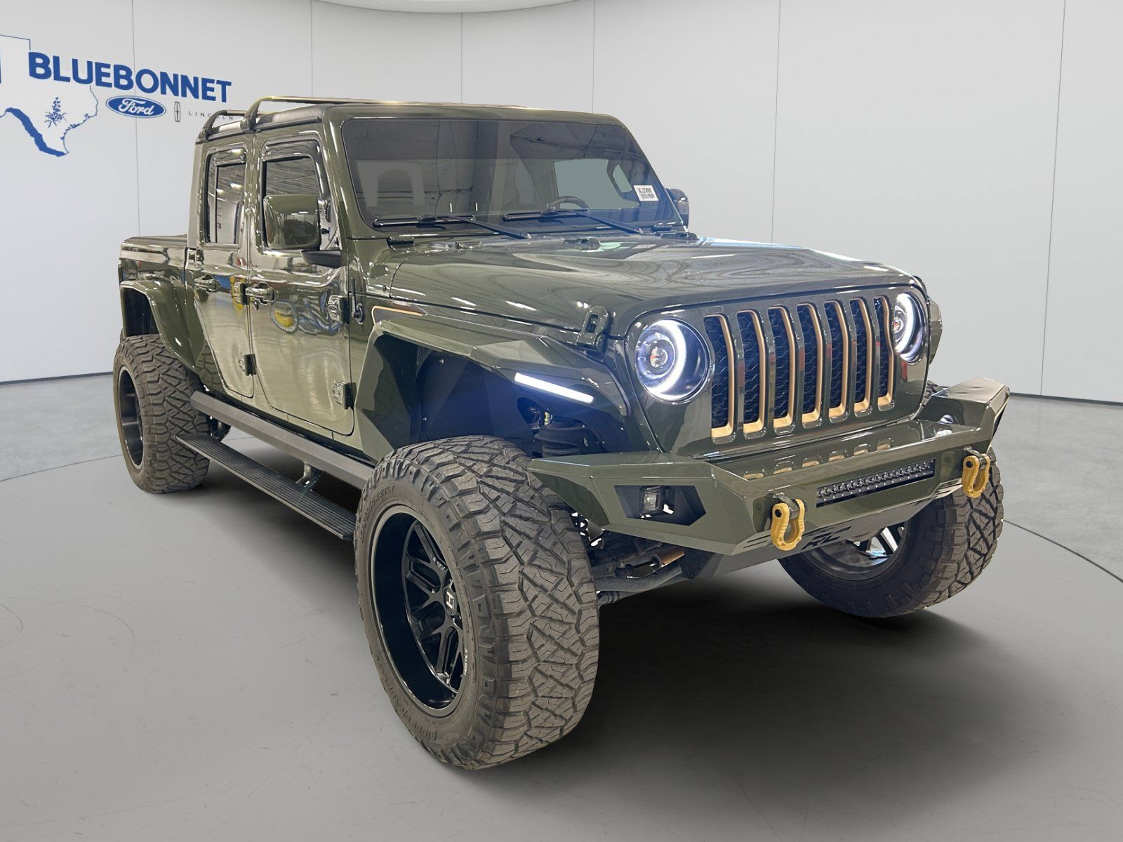 Used 2022 Jeep Gladiator Sport AWD/4WD image 3