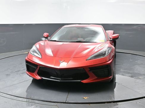 Used 2021 Chevrolet Corvette Stingray Preferred Cpe w/ Engine Appearance Package RWD image 8